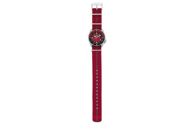 Naruto Series Limited Crossover Mechanical Watch Red