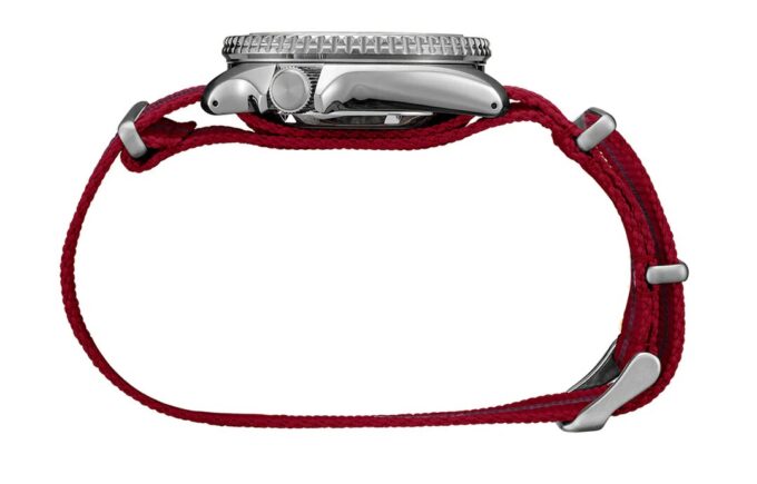 Naruto Series Limited Crossover Mechanical Watch Red