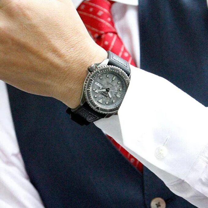 No. 5 Series Retro Automatic Mechanical waterproof Watch Gray Black