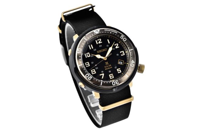 Sports Solar Energy quartz Gold Color