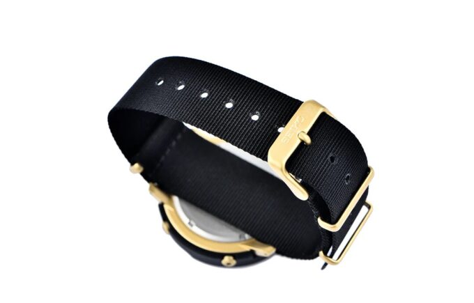 Sports Solar Energy quartz Gold Color