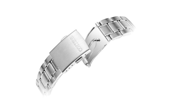 Three Eyes 100 Meter Waterproof Business Casual Fashion White Dial Steel Strip Quartz Watch